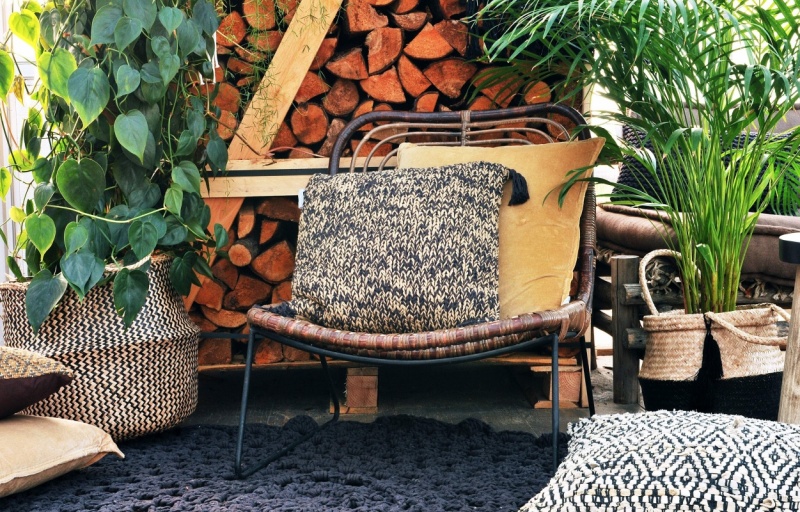 Rotan low seater